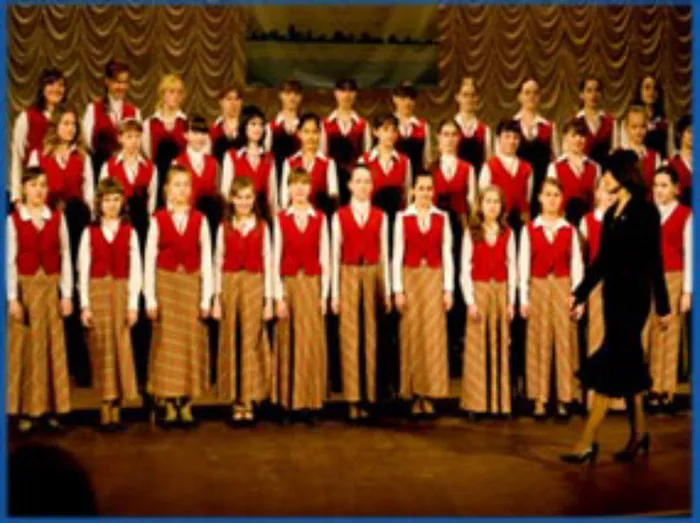 hor_old_class_2.jpg